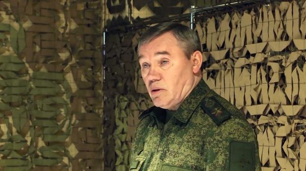 Начальник генштаба ВС РФ В. Герасимов посетил пункт управления группировки войск Восток
