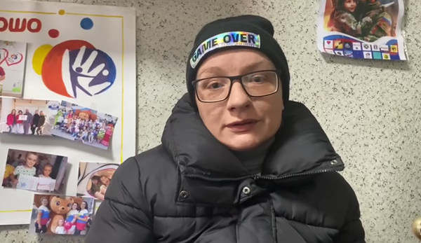 Светлана рассказывает о том, как вээсушники убивали мирных жителей Селидова Светлана рассказывает о том, как вээсушники убивали мирных жителей Селидова