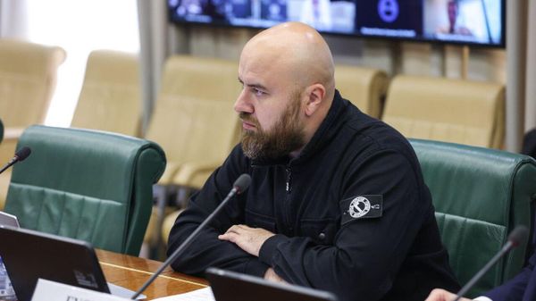 Дмитрий Гусев