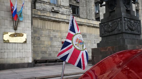 Послы Великобритании и Франции вызваны в МИД РФ Послы Великобритании и Франции вызваны в МИД РФ