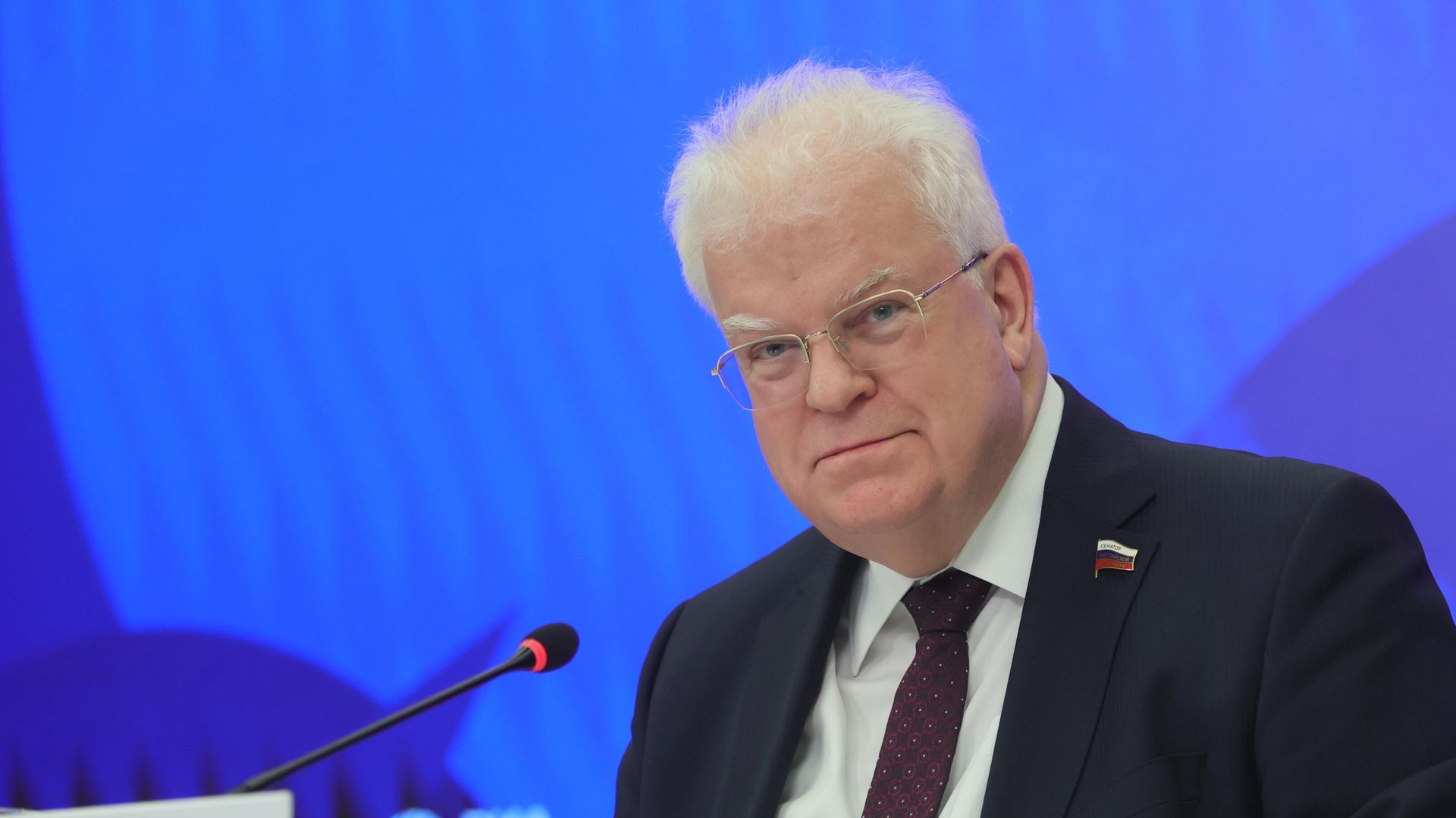 П/к первого заместителя председателя Комитета СФ по обороне и безопасности В. Чижова П/к первого заместителя председателя Комитета СФ по обороне и безопасности В. Чижова - РИА Новости, 1920, 11.03.2025