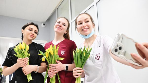 Поздравление женщин-врачей с 8 Марта Поздравление женщин-врачей с 8 Марта