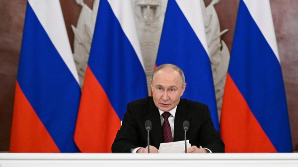 Обращение президента РФ В. Путина к представителям российских и зарубежных СМИ