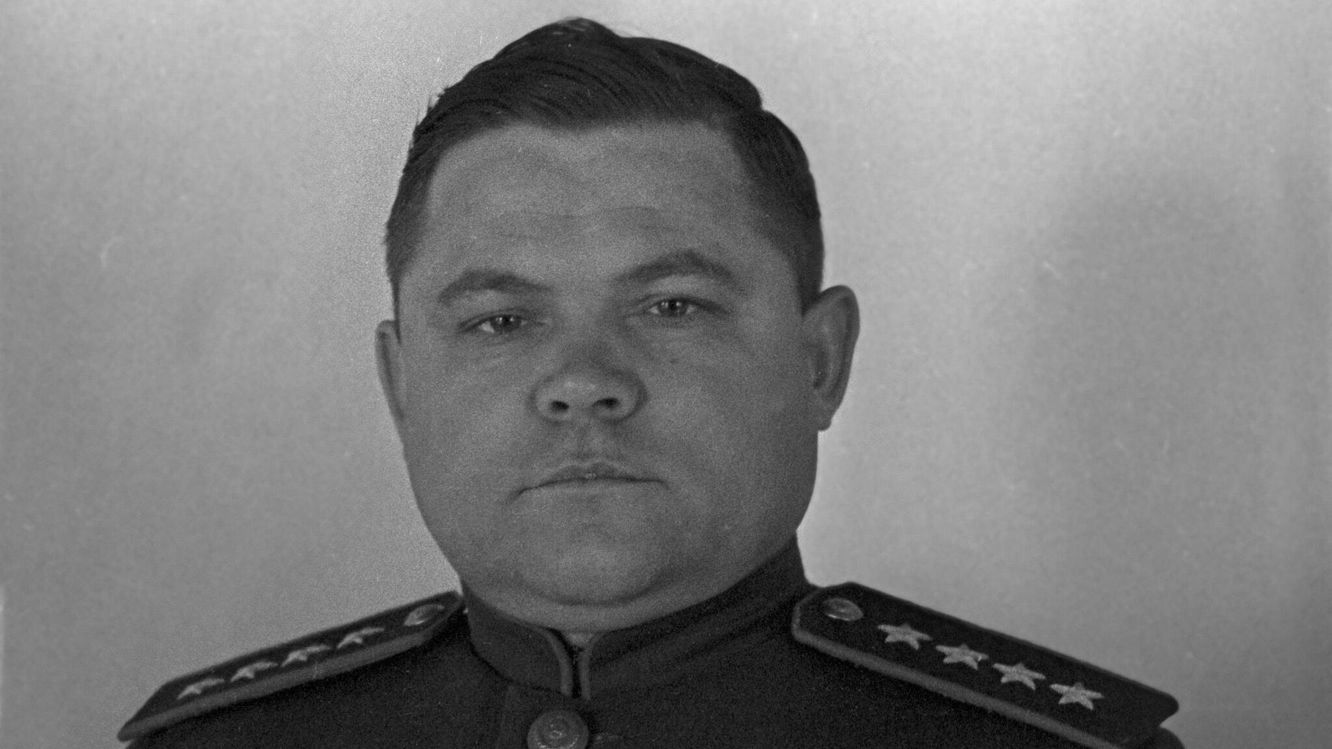 Командующий войсками 1-го Украинского фронта генерал армии Николай Федорович Ватутин Командующий войсками 1-го Украинского фронта генерал армии Николай Федорович Ватутин - РИА Новости, 1920, 23.05.2025