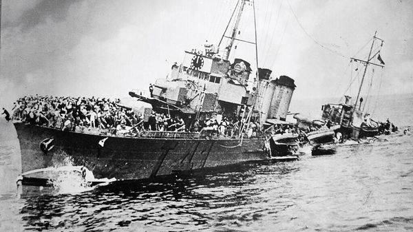 Дюнкерк, 1940 год. Гибель французского эсминца с эвакуируемыми солдатами