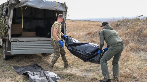 Сбор останков солдат ВСУ для гуманитарного обмена погибшими