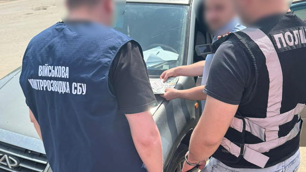 Во Львове брат военнослужащего предлагал командиру взятку за самоволку