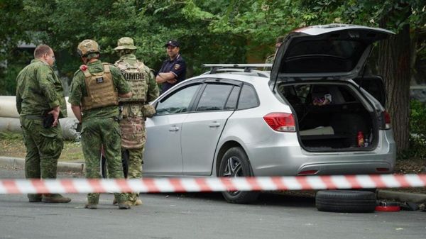 Последствия взрыва в центре Луганска