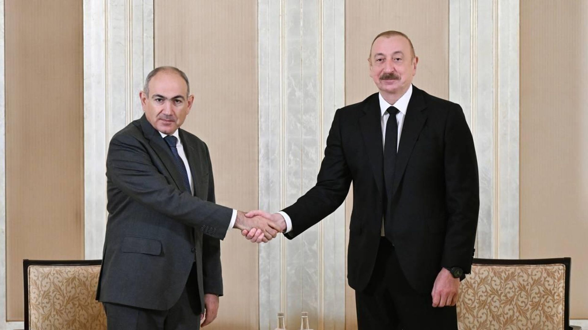 Встреча президента Азербайджана И. Алиева и премьер-министра Армении Н. Пашиняна - РИА Новости, 1920, 11.08.2025