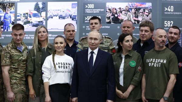 Президент Владимир Путин посетил выставку Всё для Победы! Президент Владимир Путин посетил выставку Всё для Победы!