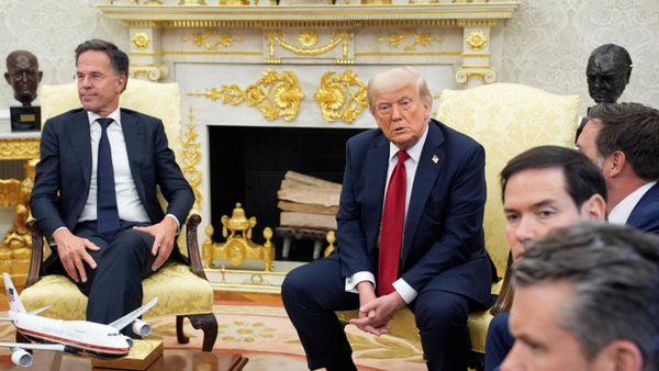 Президент США Трамп заявил о поставках американского оружия Украине через НАТО