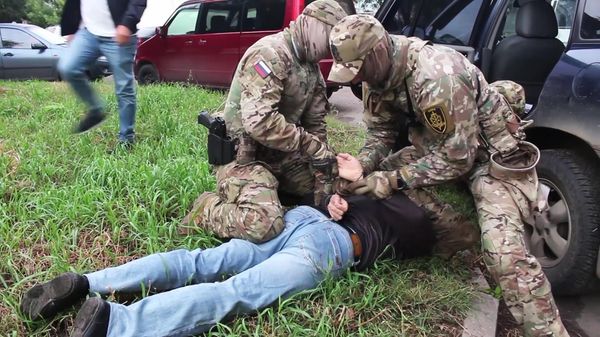 ФСБ России задержала подозреваемого в госизмене гражданина РФ