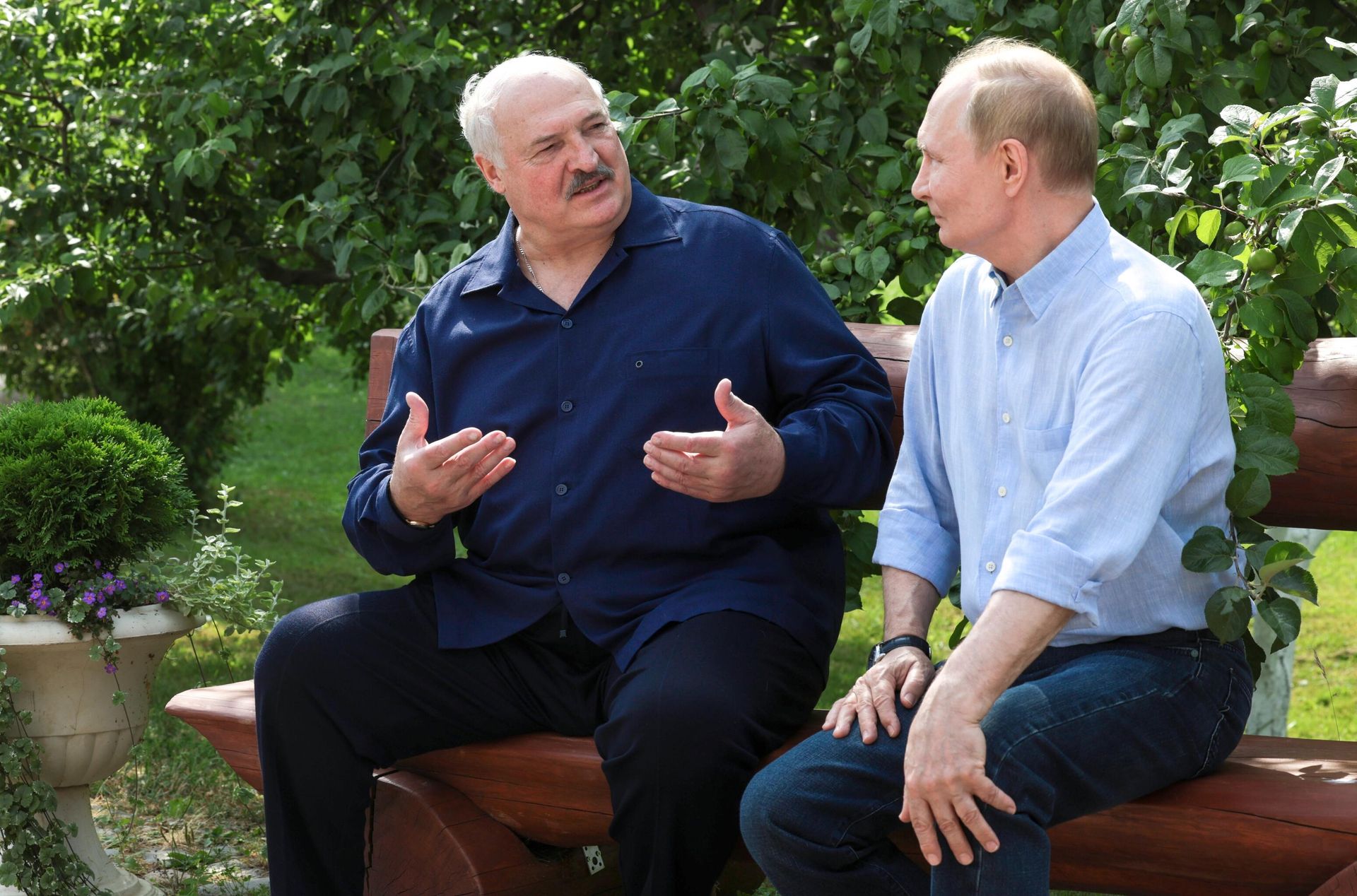 Президент РФ Владимир Путин и президент Белоруссии Александр Лукашенко посетили Валаам - РИА Новости, 1920, 19.09.2026