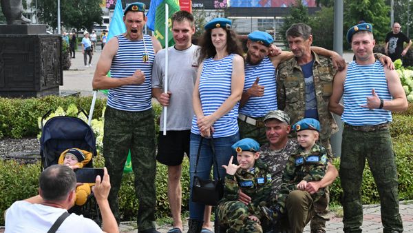 Празднование 95-й годовщины со дня образования Воздушно-десантных войск России Празднование 95-й годовщины со дня образования Воздушно-десантных войск России