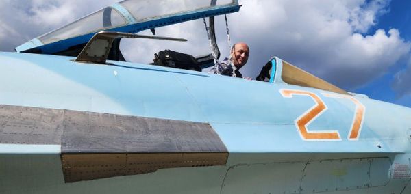 В России занимаюсь немного тем, немного сем