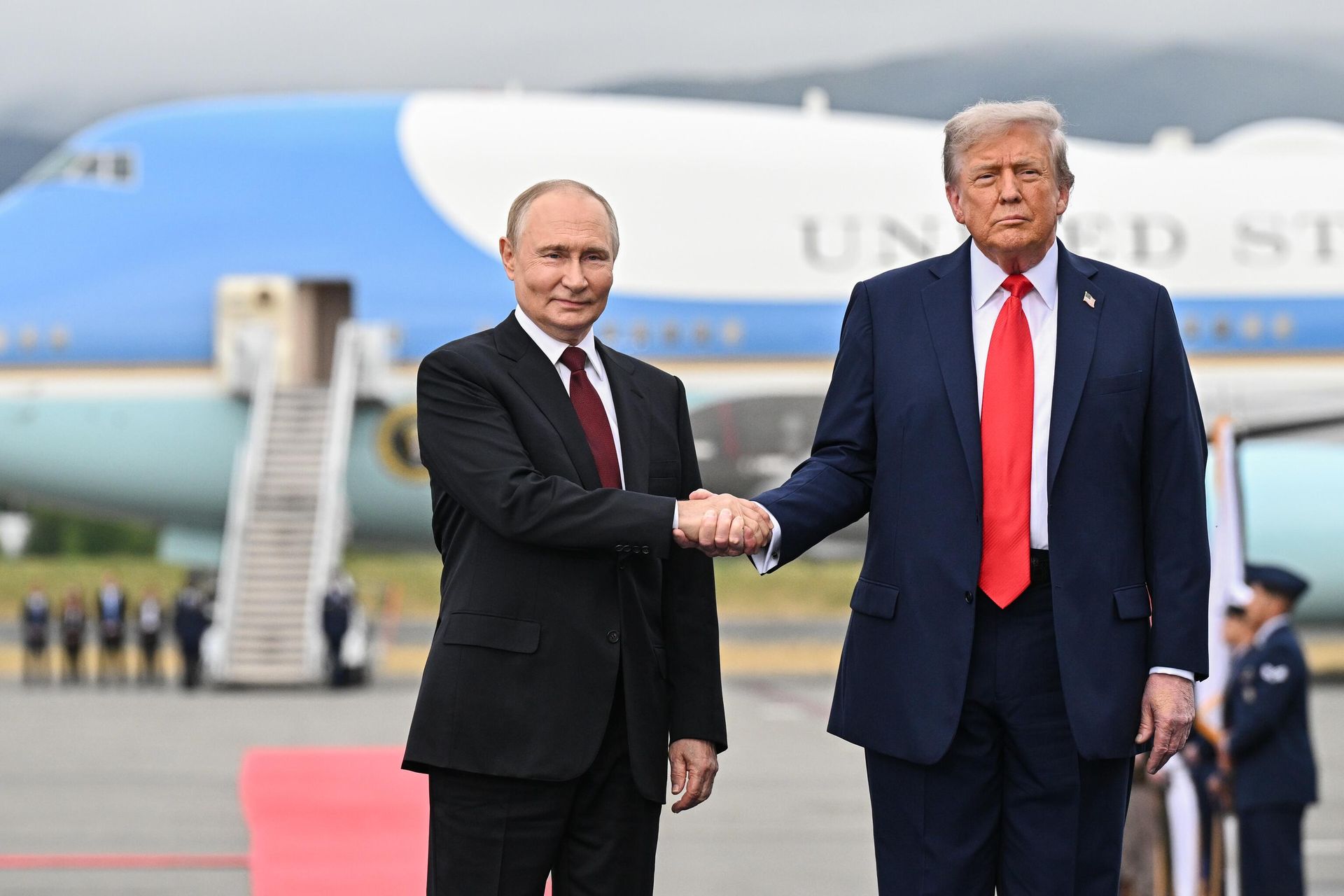 Встреча президентов России и США на Аляске - РИА Новости, 1920, 14.11.2025