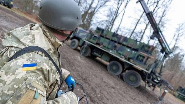 Украинские ПВОшники продолжают превращаться в штурмовиков