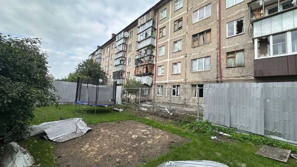 Сегодня днём врагом обстрелян город Рыльск Курской области, сообщил врио губернатора Александр Хинштейн: