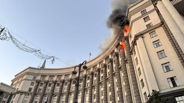 Кабмин Украины вчера был поражен крылатой ракетой Искандер-К, — синхронно начали утверждать украинские СМИ