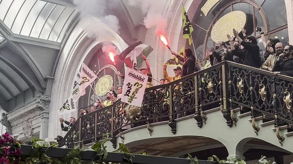 Протесты в Париже