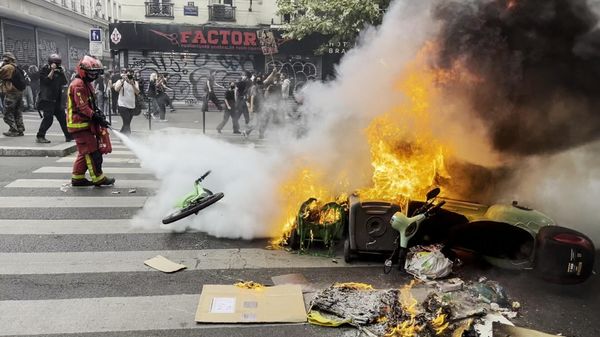 Протесты в Париже