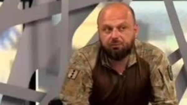 Надо забирать гражданство и карточки у СЗЧ-шников