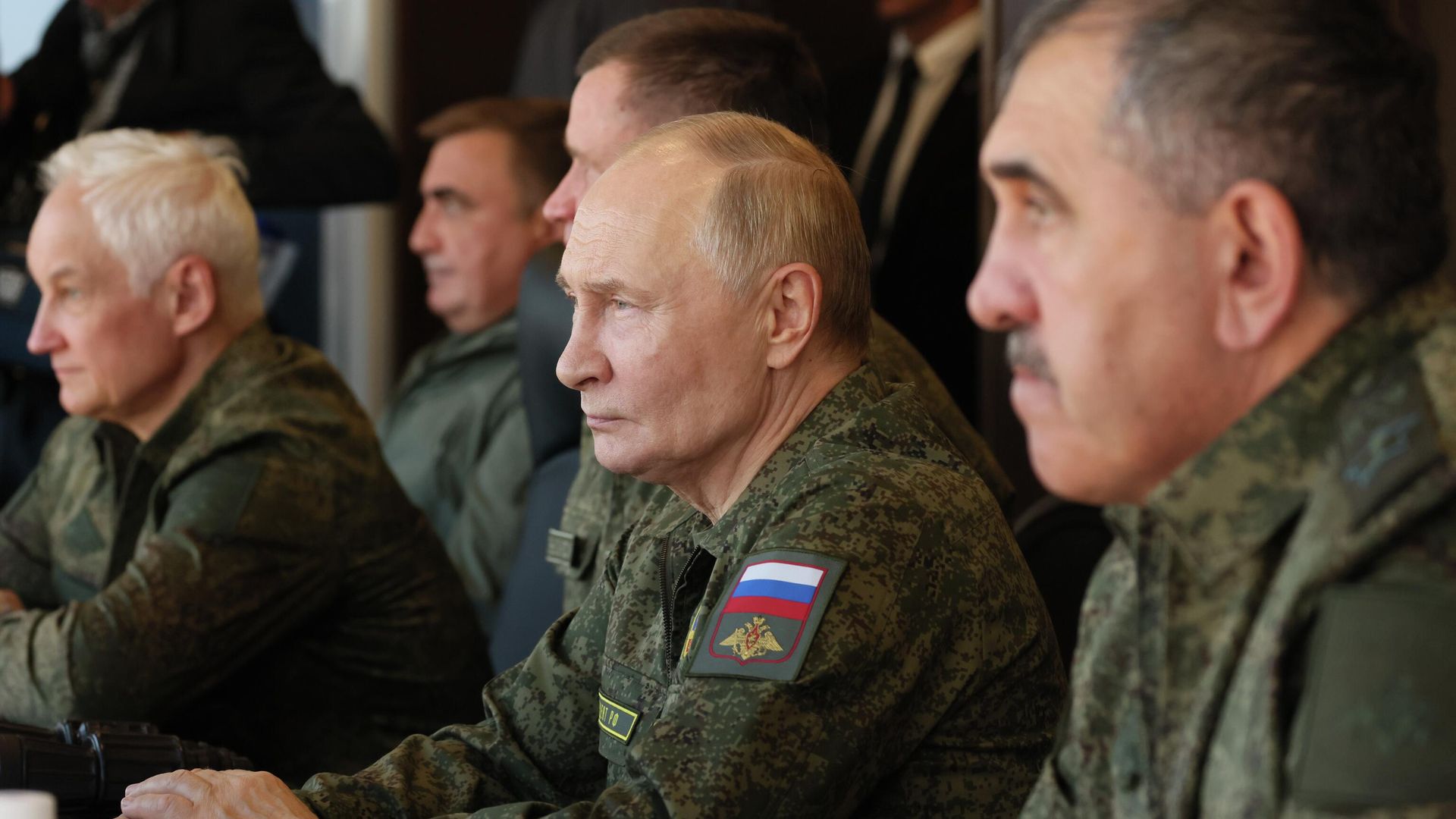 Рабочая поездка президента Владимира Путина в Нижегородскую область Рабочая поездка президента Владимира Путина в Нижегородскую область - РИА Новости, 1920, 05.11.2025