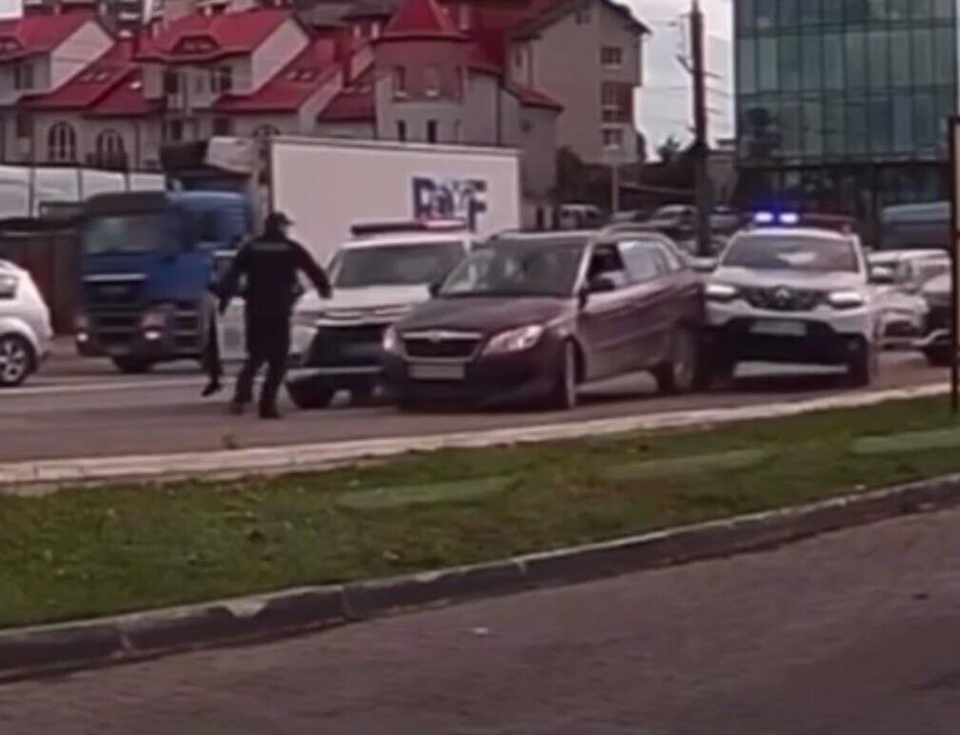 #бандеровска_оккупация: пьяный работник ТЦК устроил масштабную погоню с полицией - РИА Новости, 1920, 17.09.2025