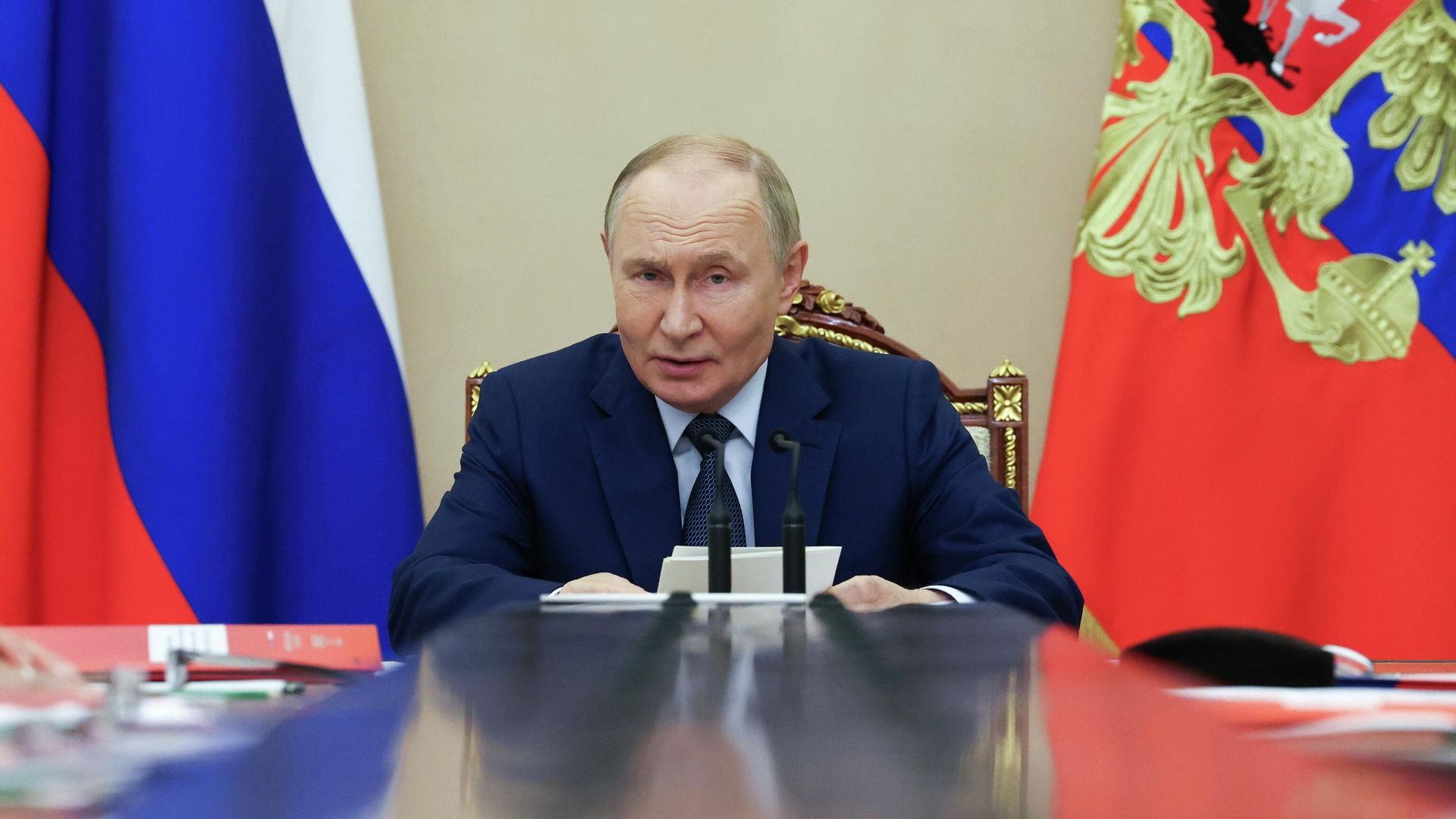 Президент Владимир Путин провел заседание Совбеза РФ Президент Владимир Путин провел заседание Совбеза РФ - РИА Новости, 1920, 22.09.2025