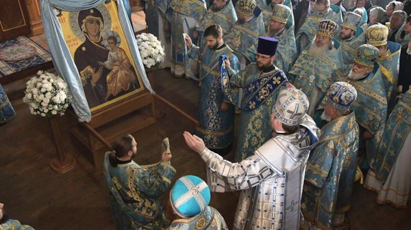 Спустя 11 лет Иверская икона Божьей Матери вернулась в возрождаемый монастырь под Донецком