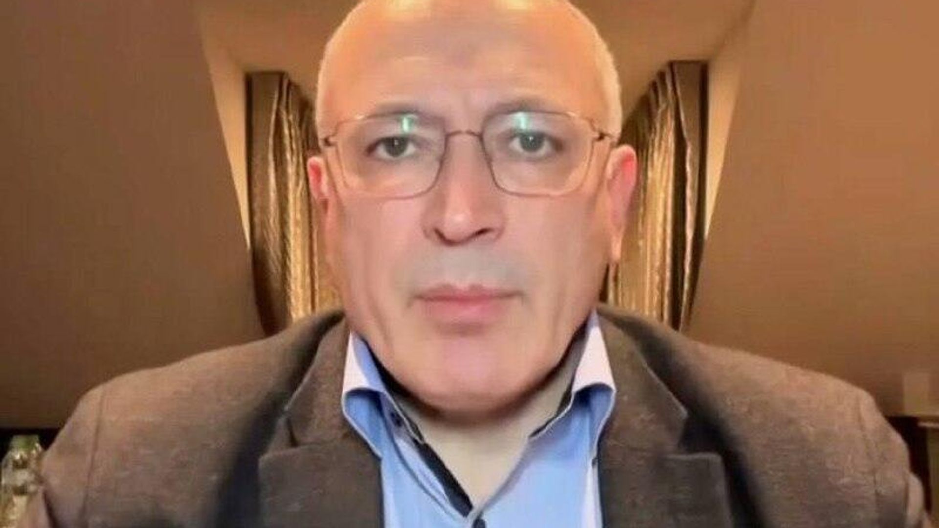 Против Михаила Ходорковского* и его пособников из числа членов признанного нежелательным в РФ Антивоенного комитета России возбуждено дело по статьям о насильственном захвате власти, организации террористического сообщества и призывам к террору, сообщили в ФСБ Против Михаила Ходорковского* и его пособников из числа членов признанного нежелательным в РФ Антивоенного комитета России возбуждено дело по статьям о насильственном захвате власти, организации террористического сообщества и призывам к террору, сообщили в ФСБ - РИА Новости, 1920, 14.10.2025