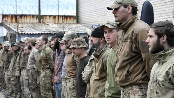Украинские военнопленные в исправительном учреждении ДНР