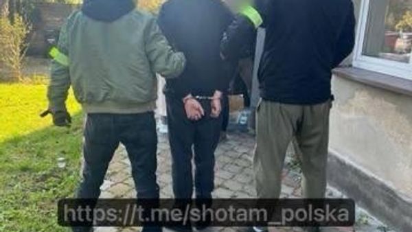 В Польше эпидемия поджогов авто с украинскими номерами В Польше эпидемия поджогов авто с украинскими номерами