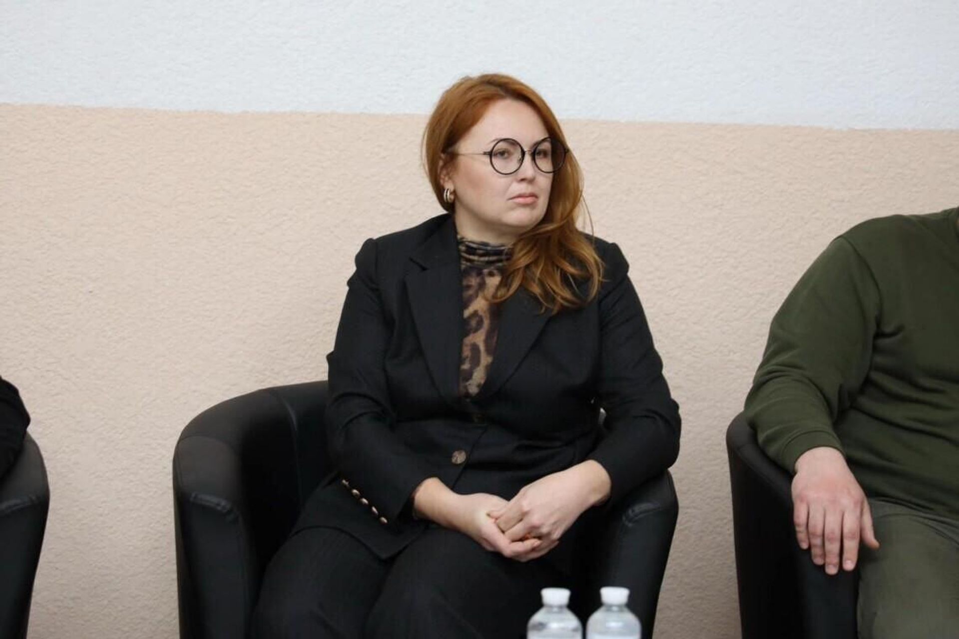 НАБУ подозревает очередного нардепа и его супругу, главу облсовета, в недостоверном декларировании на 8 млн гривен - РИА Новости, 1920, 20.10.2025