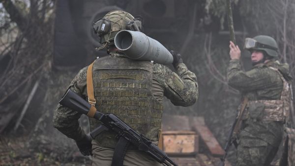 Боевая работа расчета пушки 2С5 Гиацинт-С группировки Центр