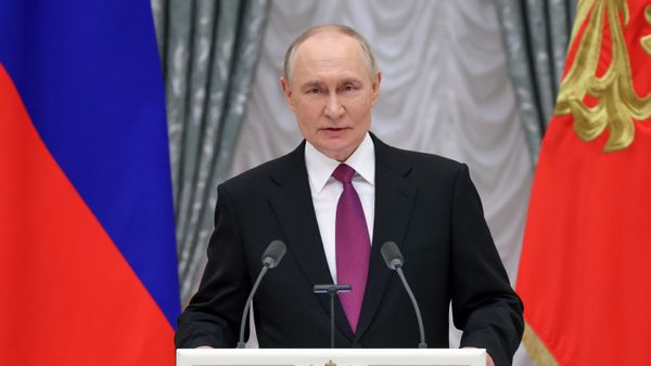 Президент Владимир Путин вручил награды и премии за вклад в укрепление единства российской нации