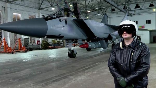 ФСБ России пресекла попытку угона самолёта МиГ-31 с ракетой Кинжал спецслужбами Украины и Британии ФСБ России пресекла попытку угона самолёта МиГ-31 с ракетой Кинжал спецслужбами Украины и Британии