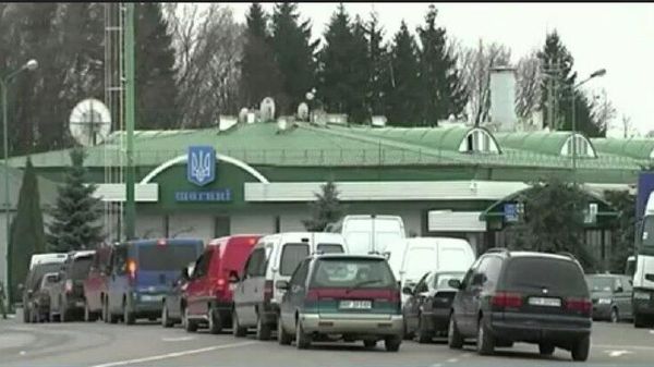 ‼ 50 украинцев транзитом были депортированы из США на Украину