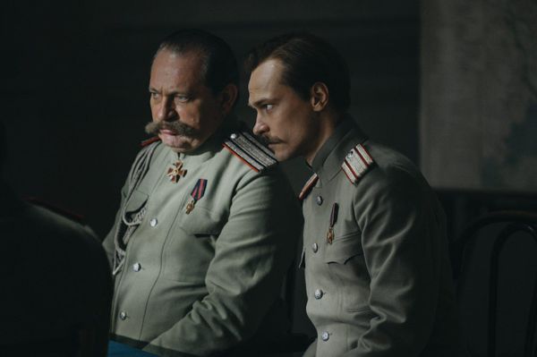 Хроники русской революции. Владимир Майзингер в роли Николая Батюшина и Юра Борисов в роли Михаила Прохорова Хроники русской революции. Владимир Майзингер в роли Николая Батюшина и Юра Борисов в роли Михаила Прохорова