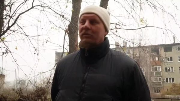 В некоторых дворах за время нахождения в городе ВСУ образовались стихийные кладбища