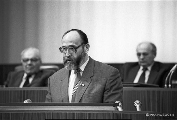 Юрий Власов на трибуне I съезда народных депутатов СССР