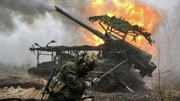 Боевая работа САУ Гиацинт-С 73-й артбригады группировки Запад Боевая работа САУ Гиацинт-С 73-й артбригады группировки Запад