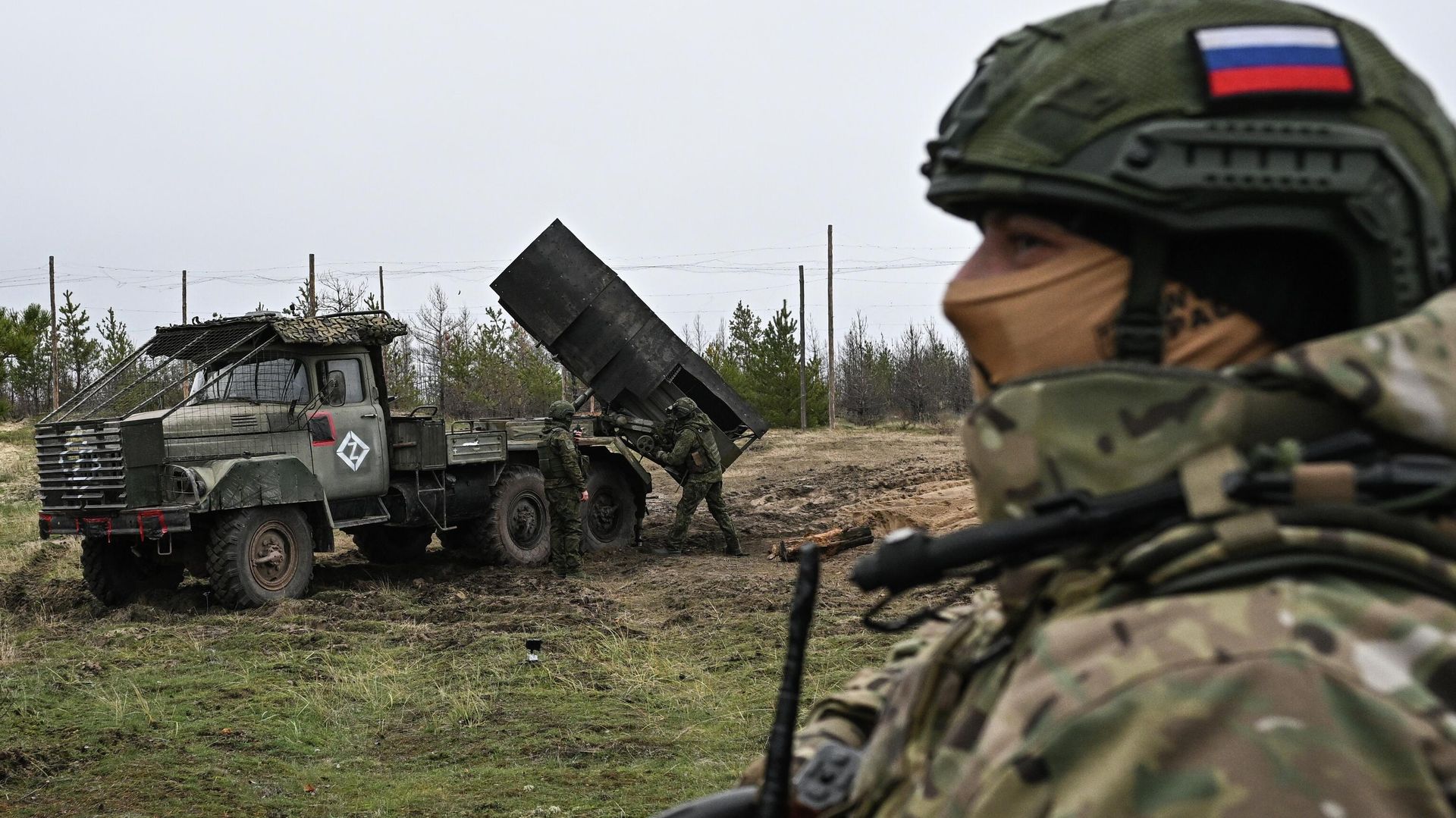 Боевая работа расчета РСЗО Град 83-го самоходного артполка на Краснолиманском направлении СВО - РИА Новости, 1920, 07.06.2026
