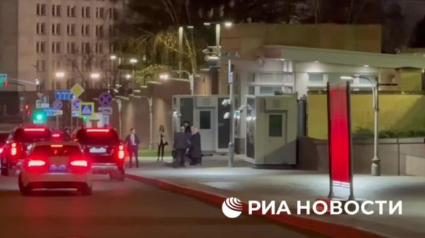 Спецпредставитель США Уиткофф прибыл в посольство США в Москве после переговоров в Кремле Спецпредставитель США Уиткофф прибыл в посольство США в Москве после переговоров в Кремле