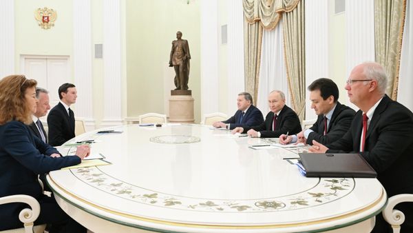 Президент Владимир Путин встретился со спецпосланником Стивеном Уиткоффом