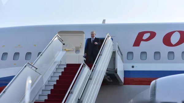 Президент РФ Владимир Пути Президент РФ Владимир Пути