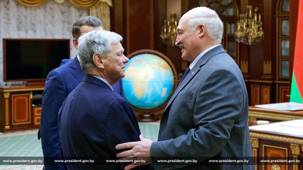Лукашенко на переговорах со спецпосланником США в Белоруссии Джоном Коулом