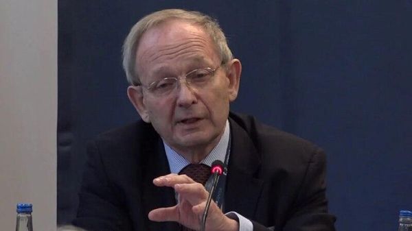 Экс-сотрудник MI6 назвал ошибочным мнение ЕС об ослаблении России