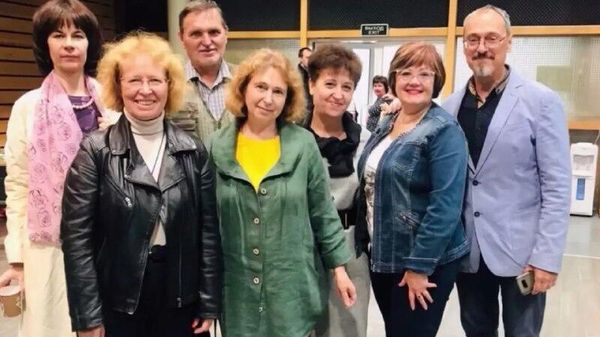 Преподавателей ВУЗов, руководивших сектой, молящейся за Зеленского, уволили