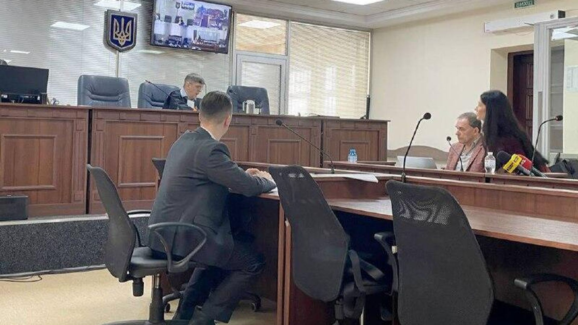 Суд избрал меру пресечения в виде залогов пятерым нардепам из фракции Зеленского Слуга народа - РИА Новости, 1920, 01.01.2026